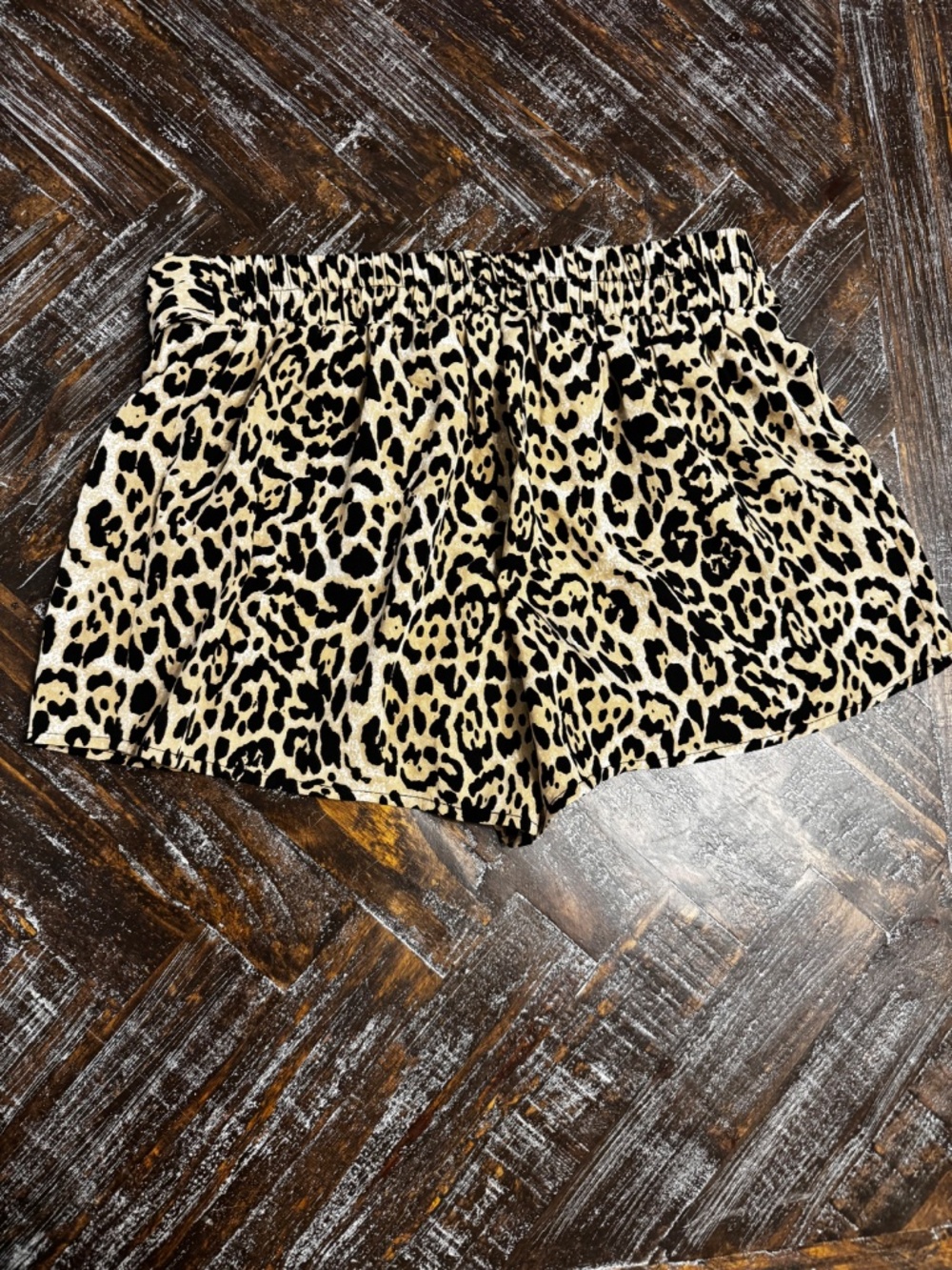 Bebe Leopard Print Flowy Tie Waist Shorts Size Small - Picture 4 of 5